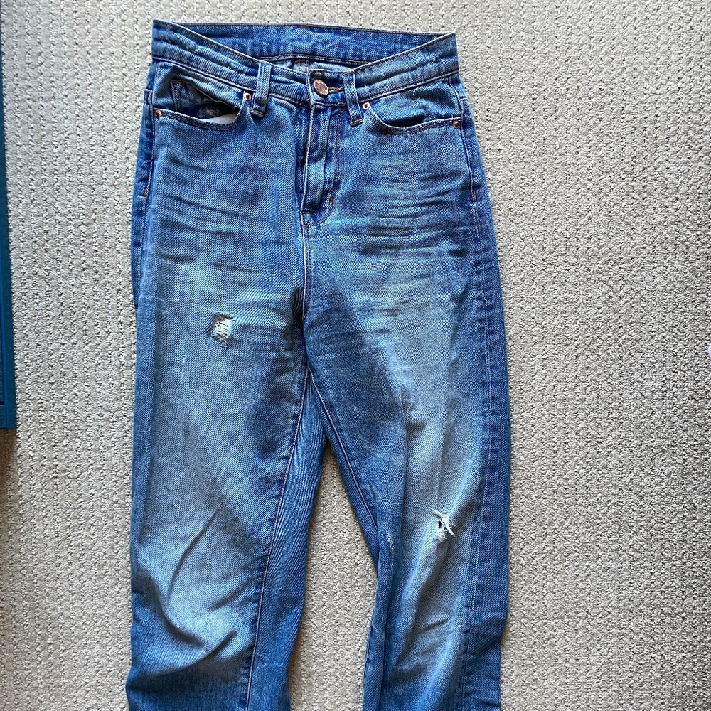 BDG (Urban Outfitters) boyfriend jeans
